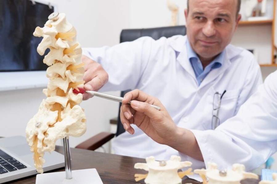 Best Spine Specialist in Greater Noida